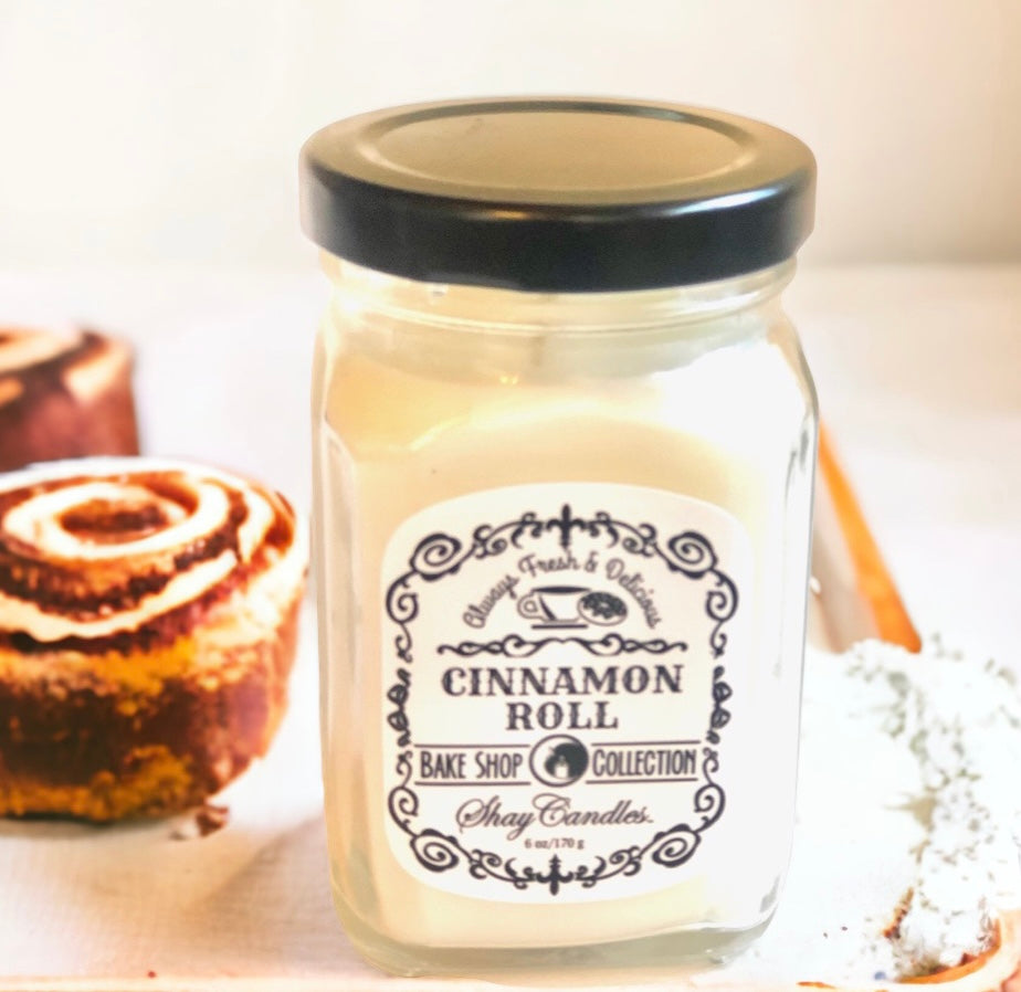 Cinnamon Roll, White Frosting Scented 6oz Candle ||”CINNAMON ROLL”